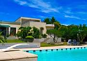 BelleVue is a modern, furnished and fully-equipped villa set within an exotic garden of olive groves and tropical plants in the picturesque, medieval town of Sommi&egrave;res. 