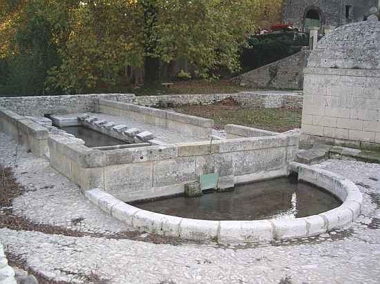 Languedoc photo - Lavoir, Salinelles
