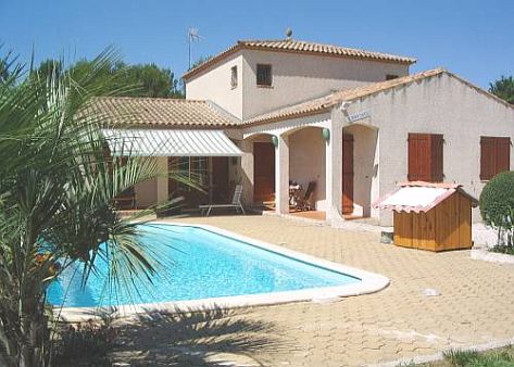 Languedoc photo - modern villa
