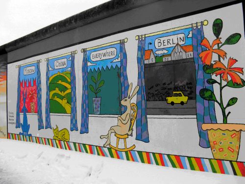 Figure 1 One of the 106 paintings gracing the East Side Gallery on a 1.3 km long section of the Wall.